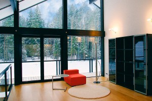 FLOCK Haus - case di lusso in legno e vetro pareti trasparenti